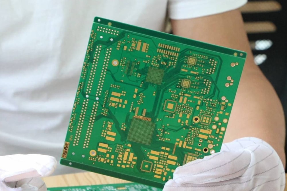 Gold applications in PCBs